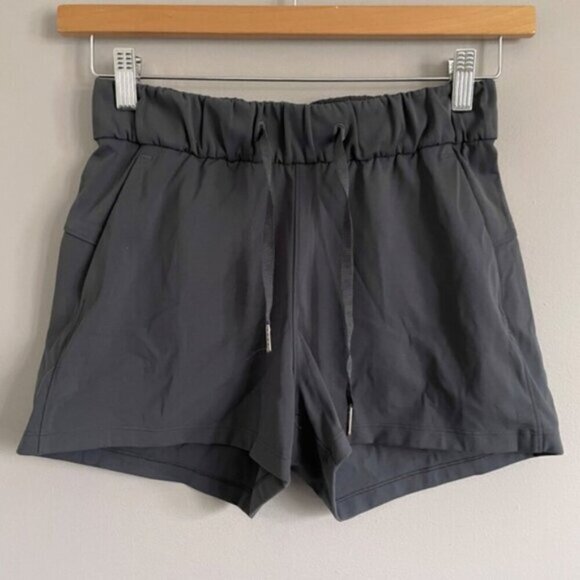 Lululemon Gray On the Fly 2.5" Shorts - 4 - Picture 2 of 11